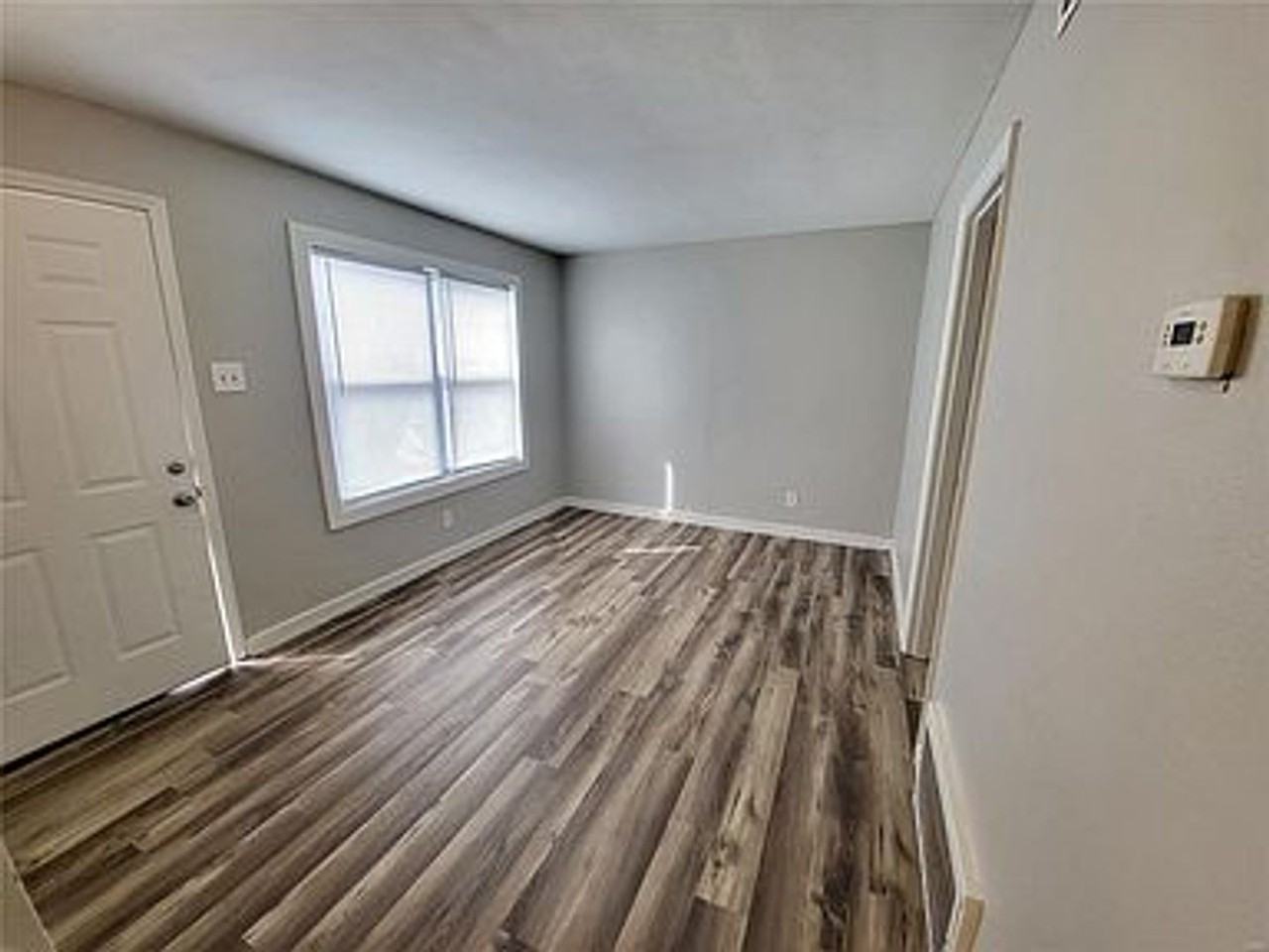 6154 6154 Jackson Ave - 6154 Jackson - Photo 6 of 18