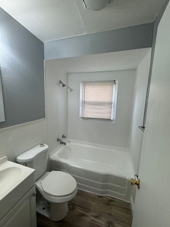 6156 Jackson Ave - Photo 2 of 18