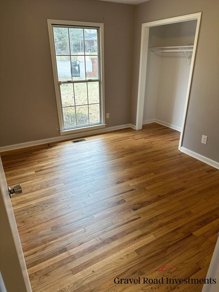 2210 33rd Ave - Photo 6 of 15