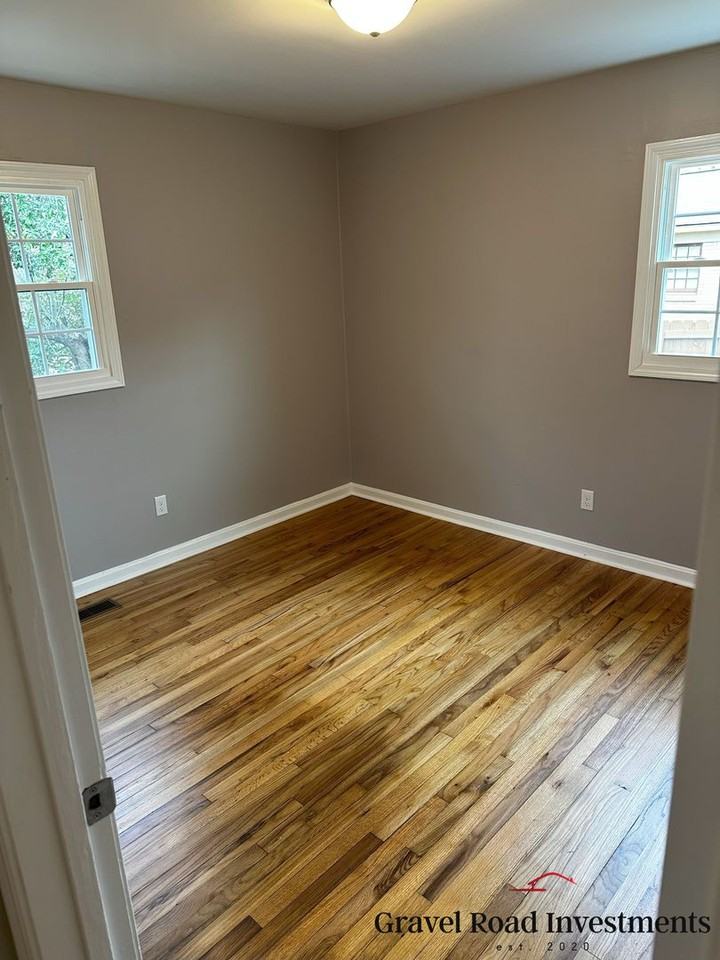 2210 33rd Ave - Photo 7 of 15