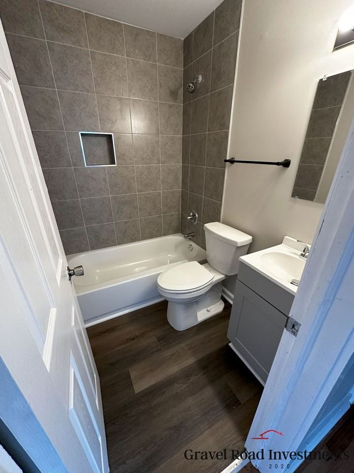 37 Meadow Lawn - Photo 6 of 17