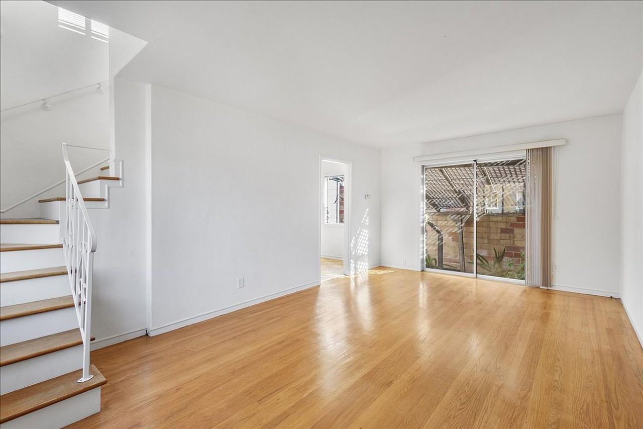 3131 Fernside Blvd - Photo 4 of 14