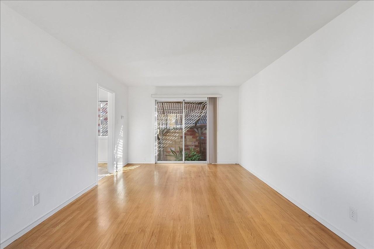 3131 Fernside Blvd - Photo 5 of 14