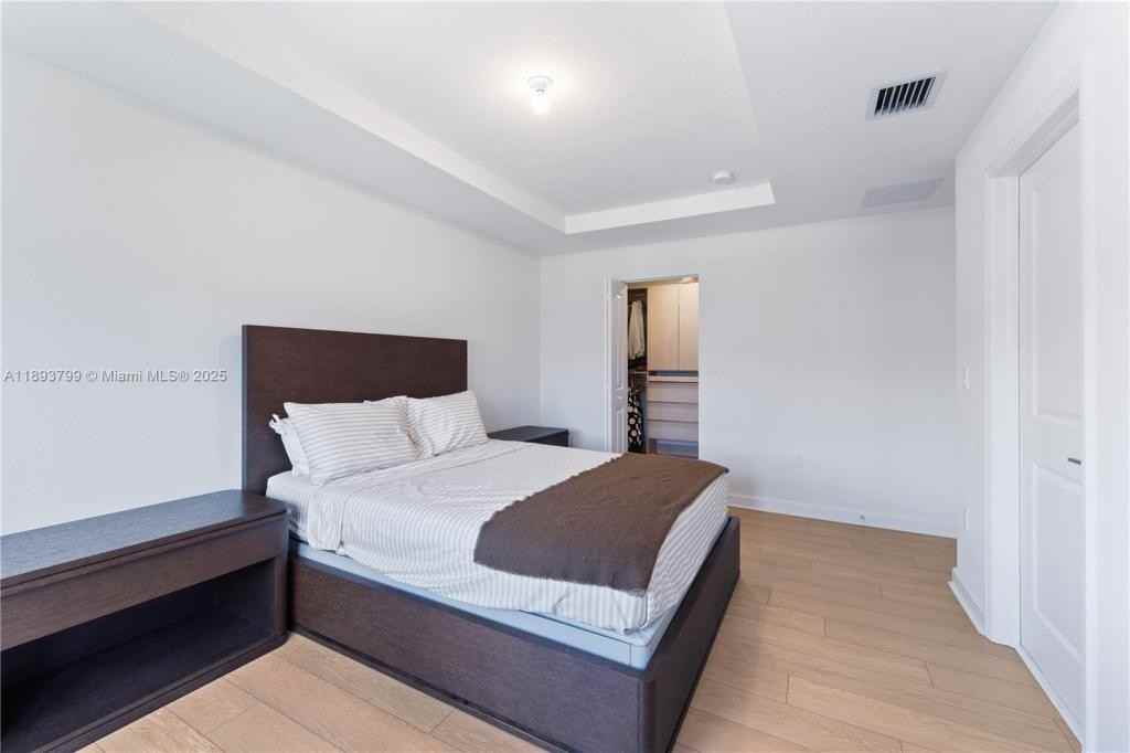 5025 Southwest 37th Street - Photo 3 of 5