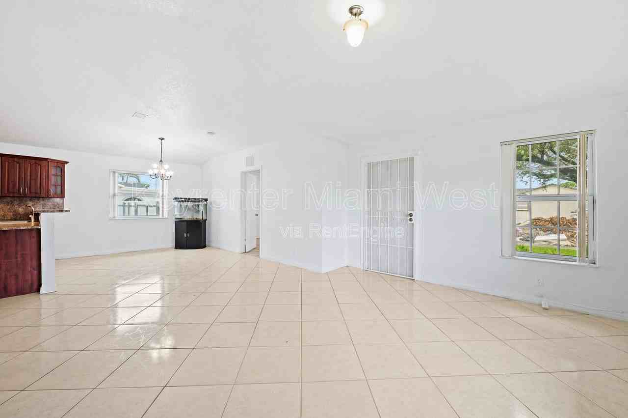 14290 Sw 287th St - Photo 4 of 25