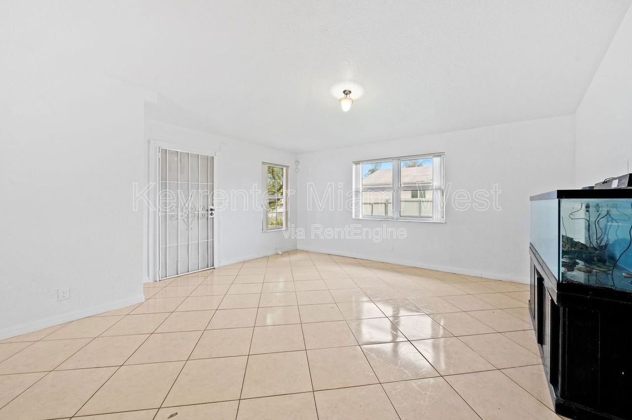 14290 Sw 287th St - Photo 6 of 25