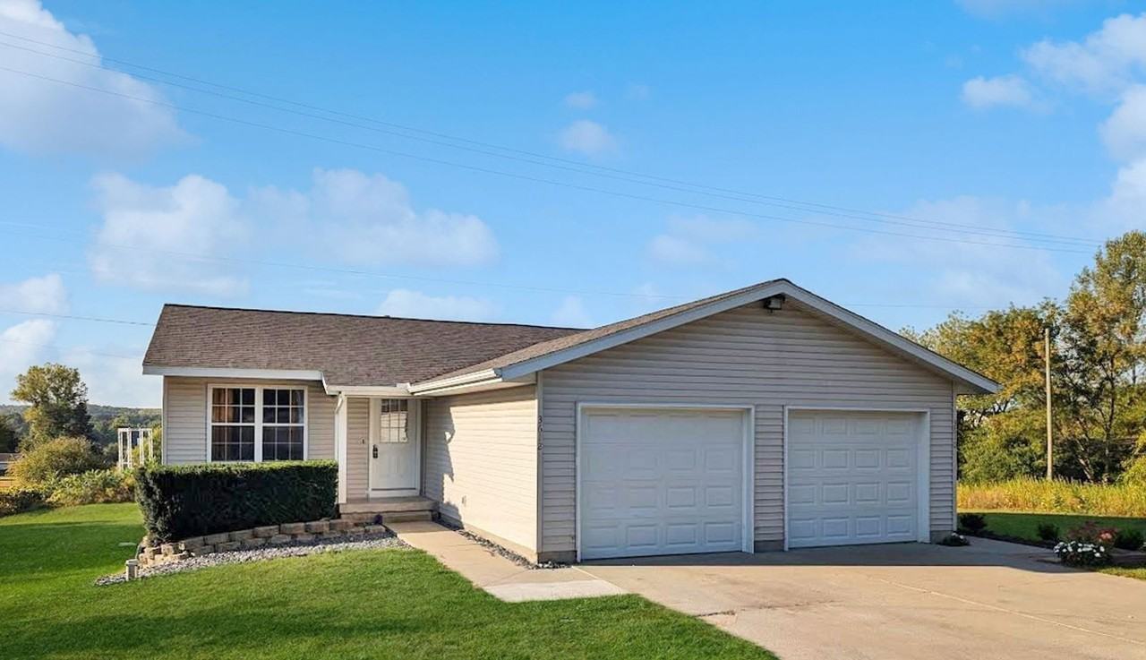 3612 13 Mile Road Northeast