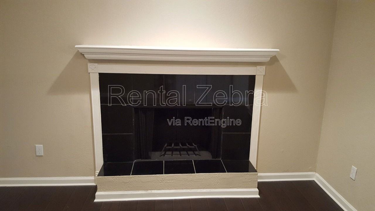 2939 Longmeade Dr - Photo 5 of 37