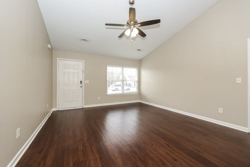 3014 Deer Trail Dr - Photo 3 of 16