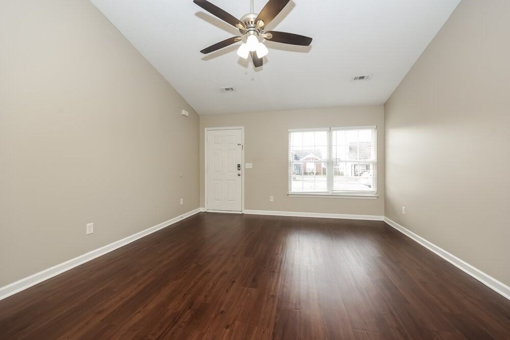 3014 Deer Trail Dr - Photo 4 of 16