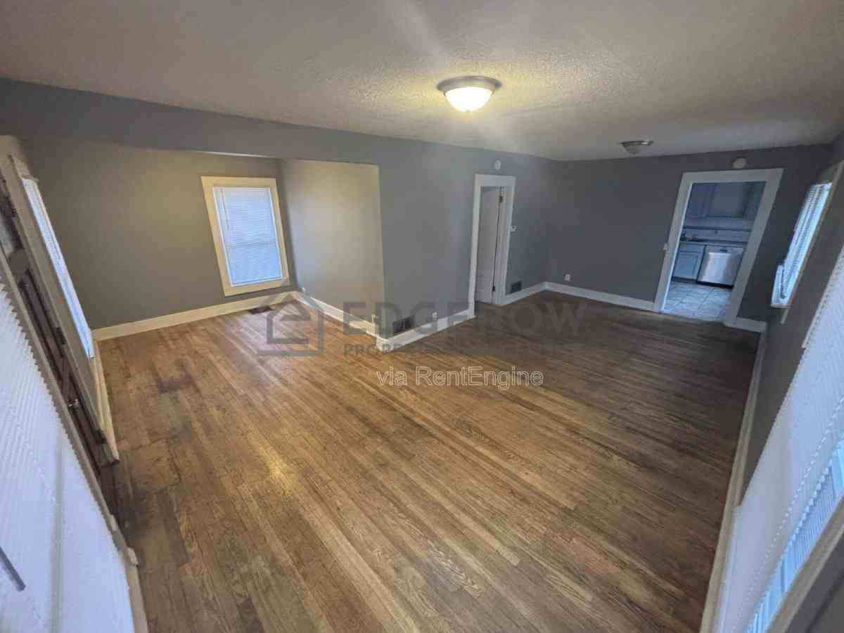 1520 Quarry Avenue Northwest #1 - Photo 2 of 9