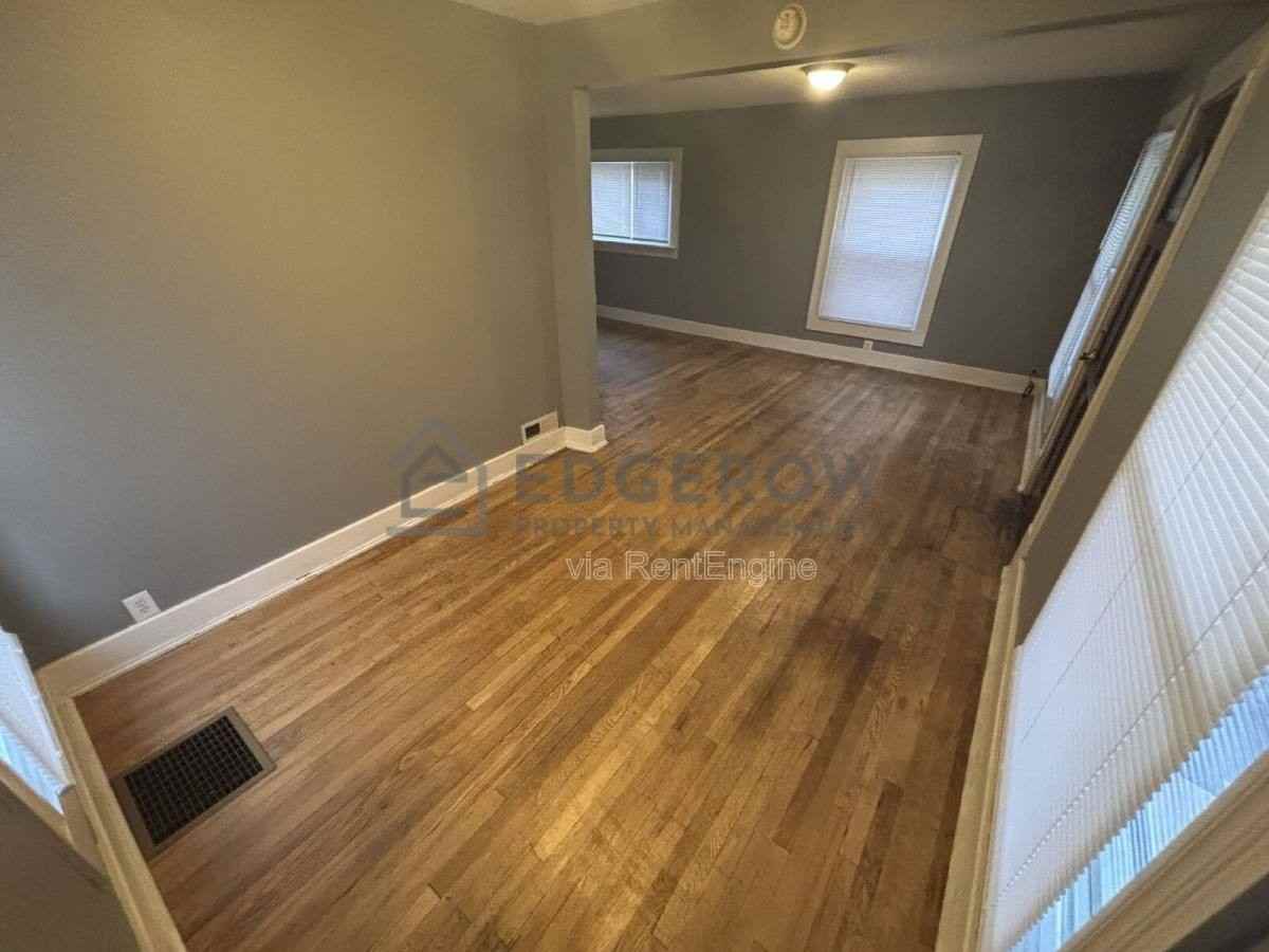 1520 Quarry Avenue Northwest #1 - Photo 3 of 9