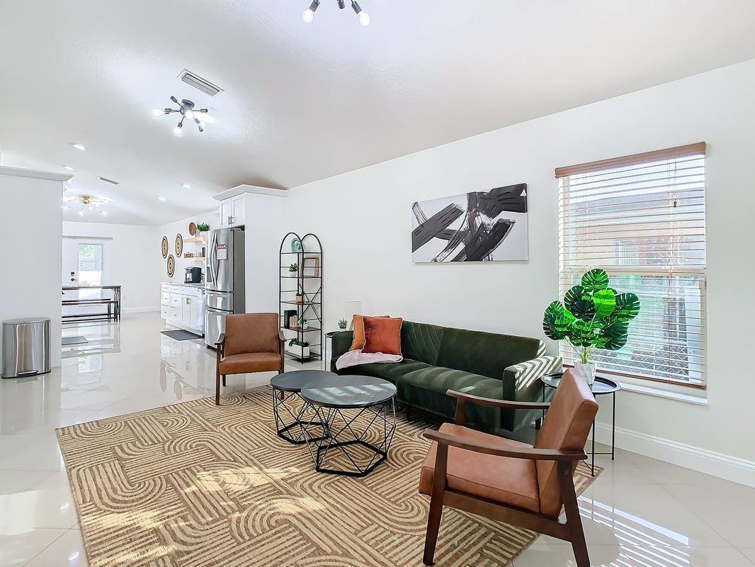 2907 West Arch Street - Photo 3 of 42