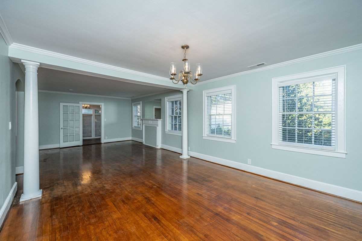 25 Fenwick Drive ##A - Photo 3 of 29