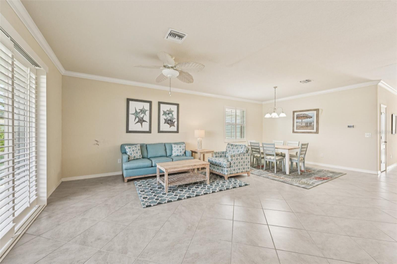 4939 Grand Cypress Boulevard - Photo 4 of 20