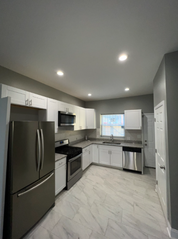 1808 Druid Hill Ave - Photo 3 of 19