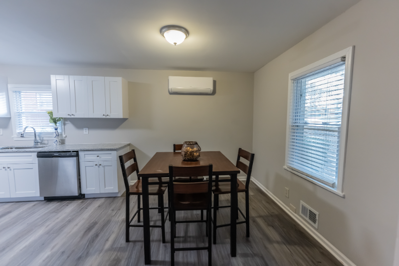 586 Oakside Dr Sw #A - Photo 5 of 15