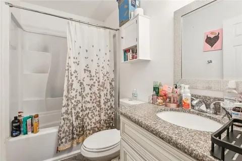 1781 Boulevard De Province - Photo 5 of 8