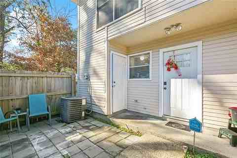 1781 Boulevard De Province - Photo 7 of 8