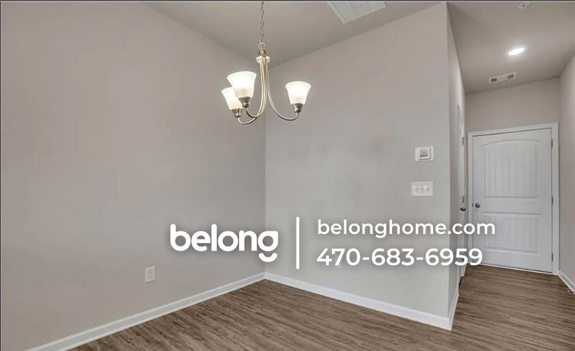 2104 Irvin Ct - Photo 5 of 16