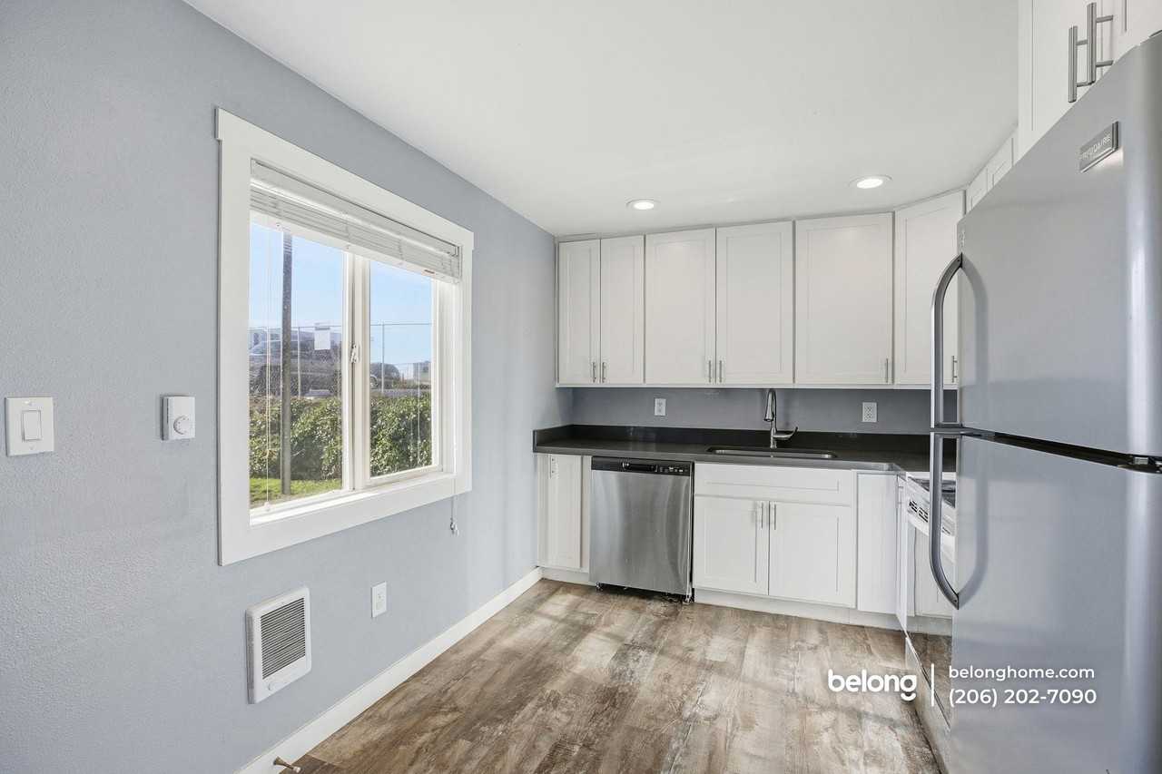 20036 30th Avenue South #S4