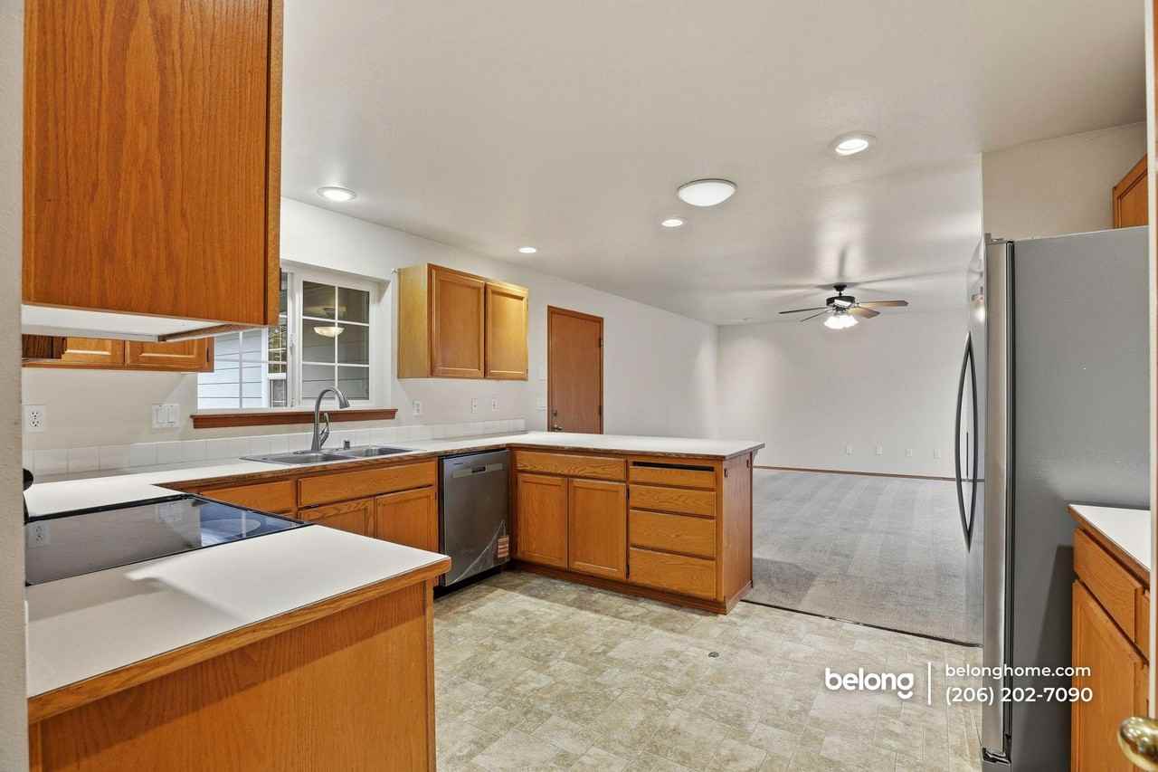 15119 182nd Ave Se - Photo 7 of 18