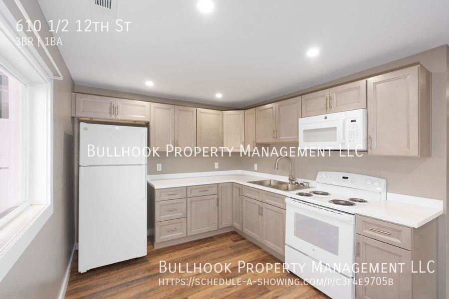 610 12th Street #610-1-2 - Photo 3 of 21