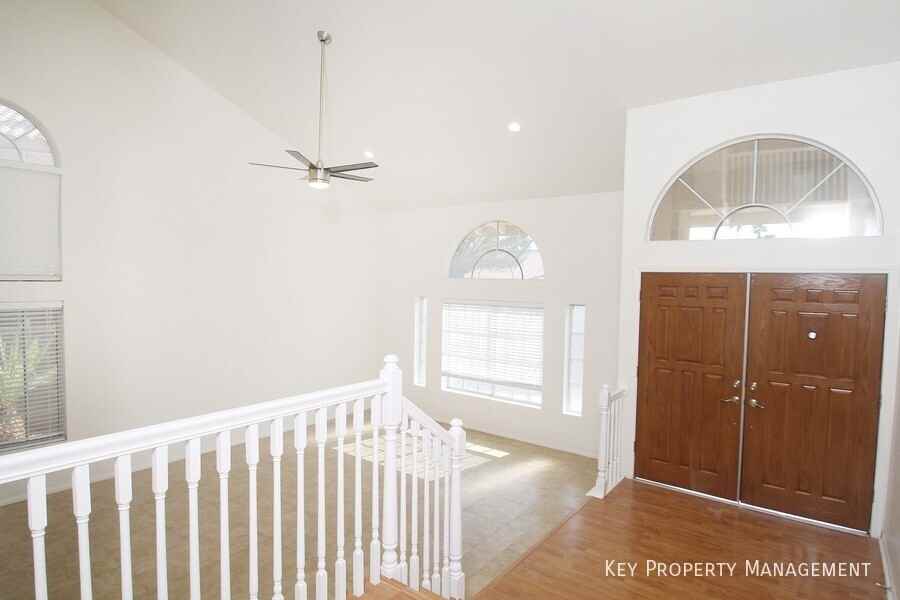 2830 Via Stella Street - Photo 3 of 34