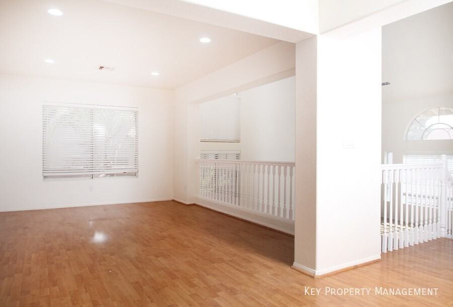 2830 Via Stella Street - Photo 6 of 34