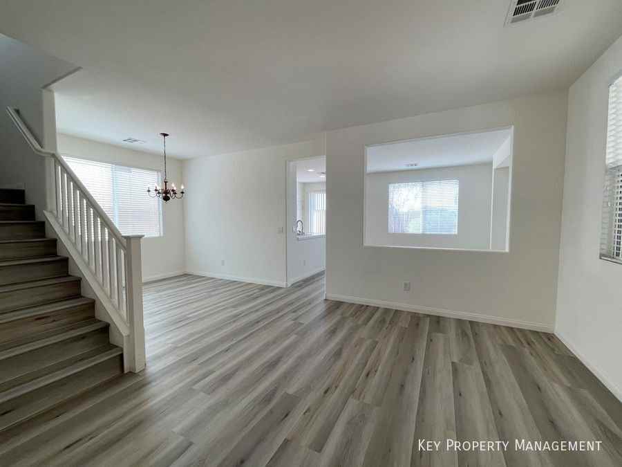 8413 Lower Trailhead Avenue - Photo 3 of 35