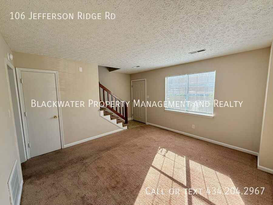 106 Jefferson Ridge Road - Photo 3 of 12