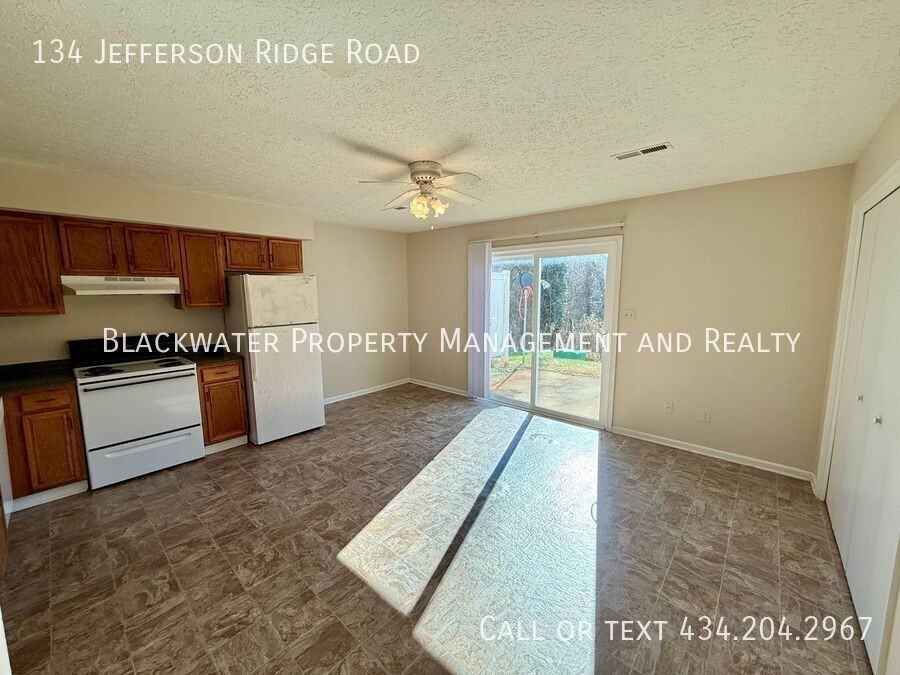 134 Jefferson Ridge Road - Photo 4 of 12