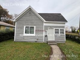 featured image of 2423 Center Street