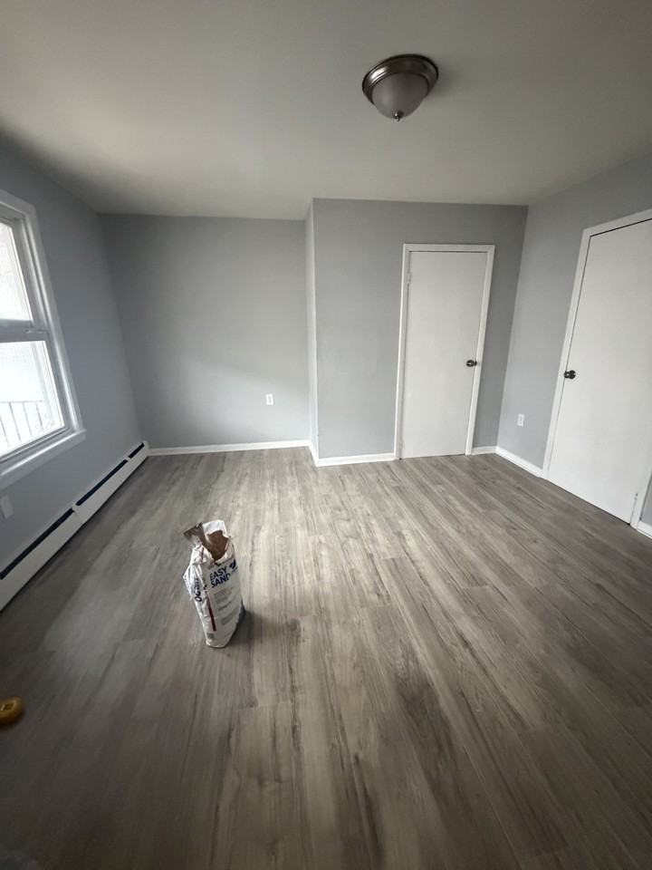 161 Court St #2 - Photo 6 of 8