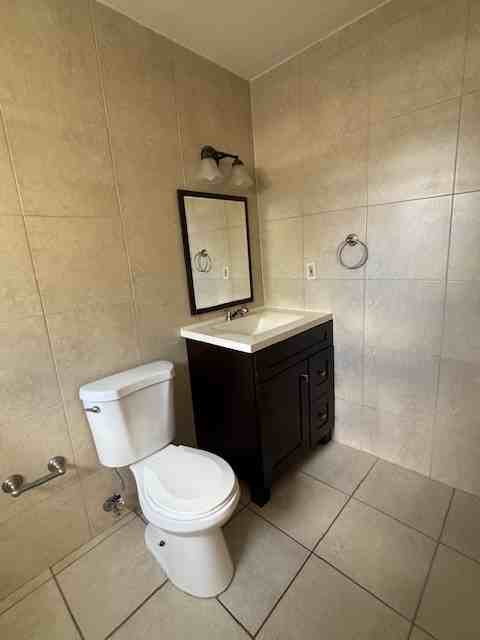 1420 N 69th Way #NA - Photo 2 of 6