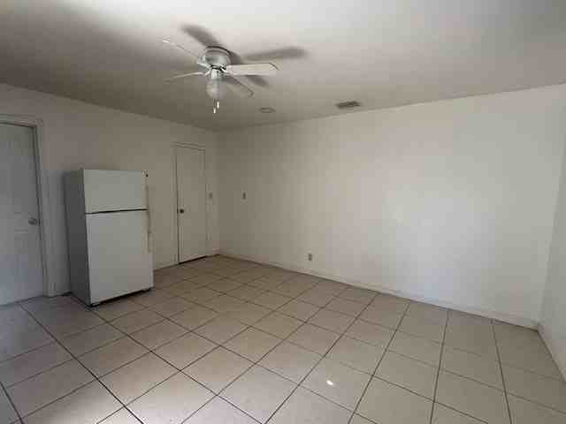 1420 N 69th Way #NA - Photo 3 of 6