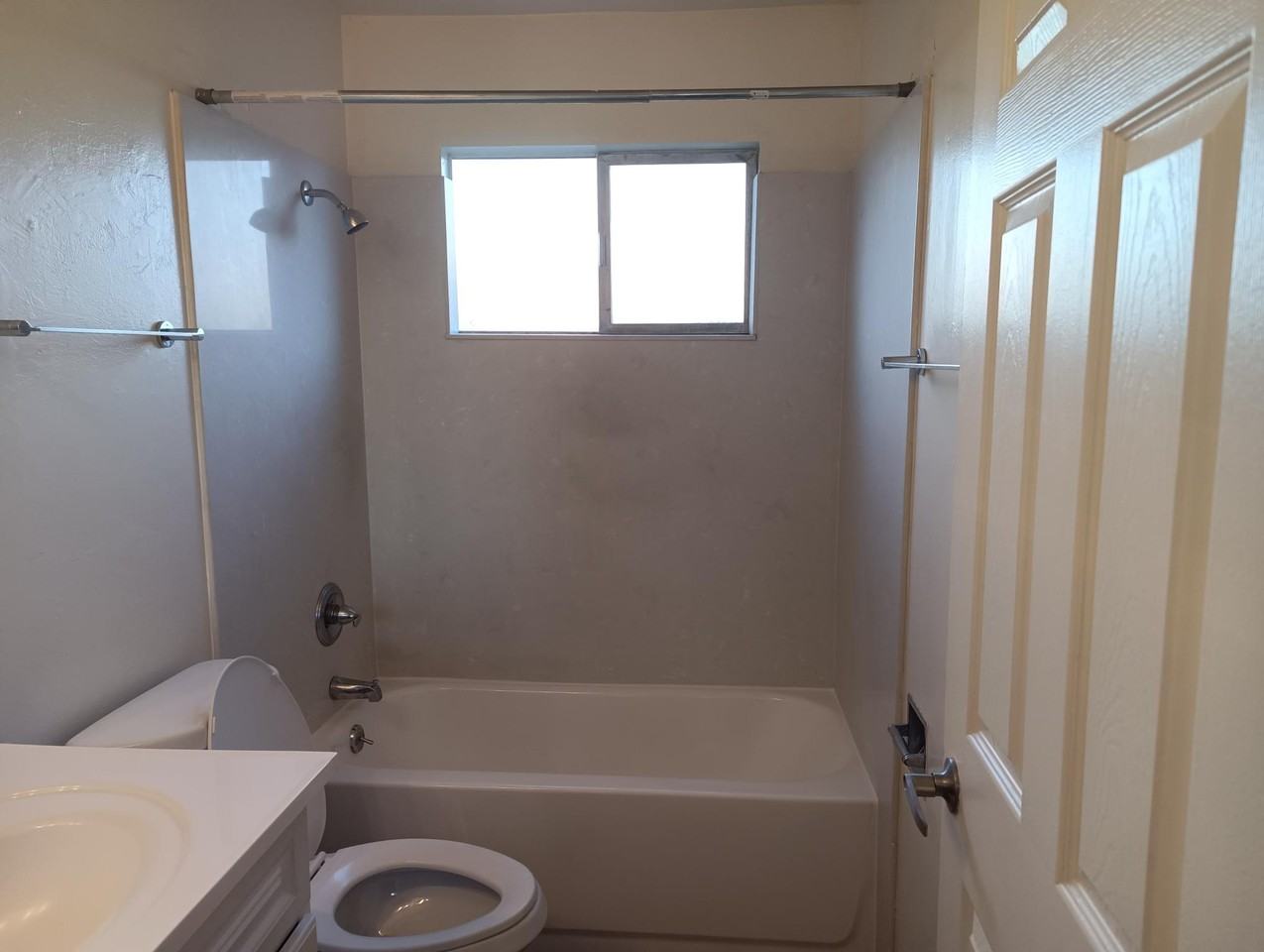 20511 Anita Ave #11 - Photo 3 of 5