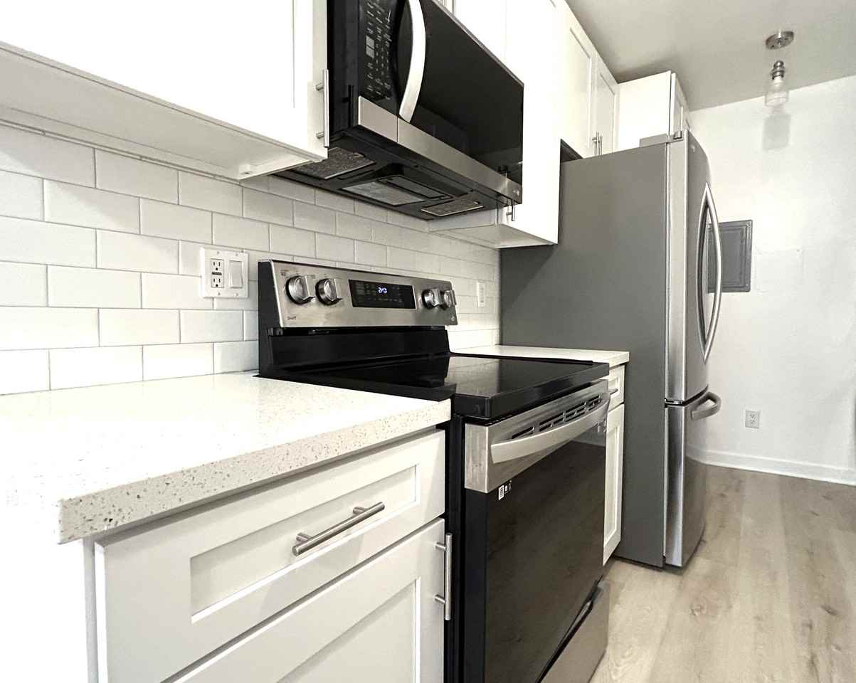 5335 Yarmouth Ave #306