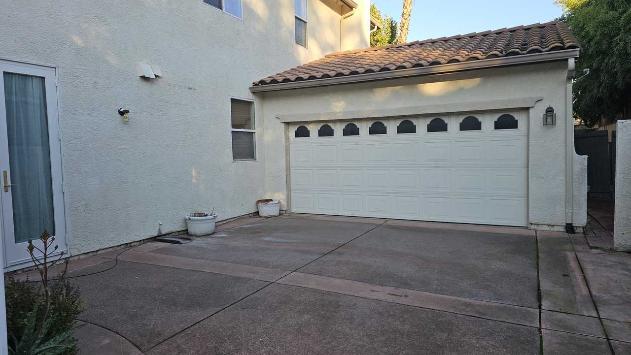 5012 Crest Dr #NA - Photo 2 of 48