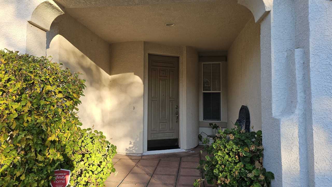 5012 Crest Dr #NA - Photo 3 of 48