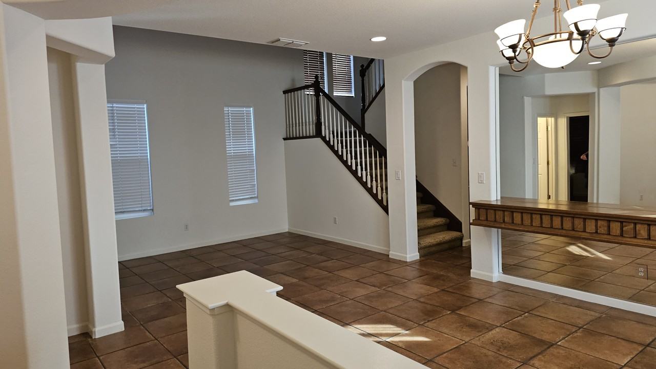 5012 Crest Dr #NA - Photo 7 of 48