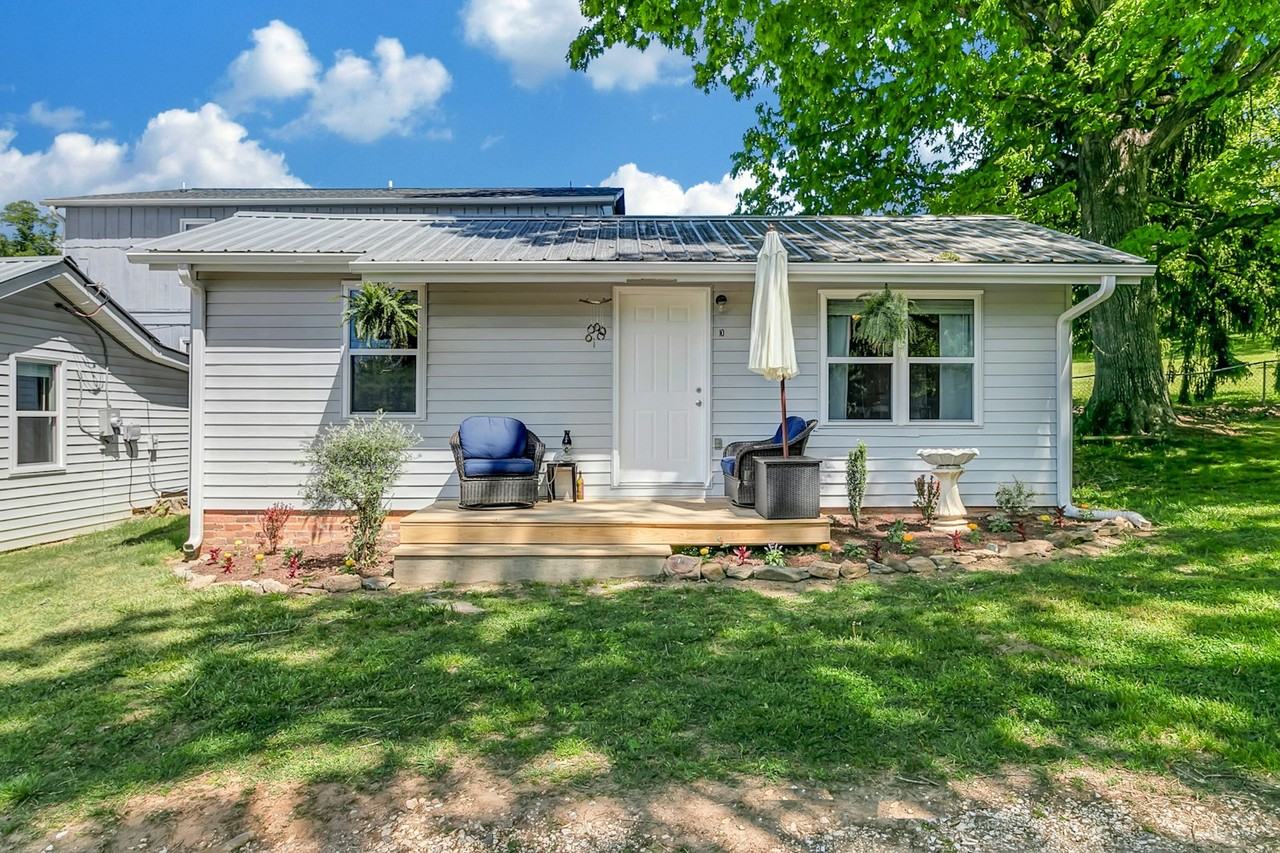 10 Cobble Drive - Photo 3 of 16