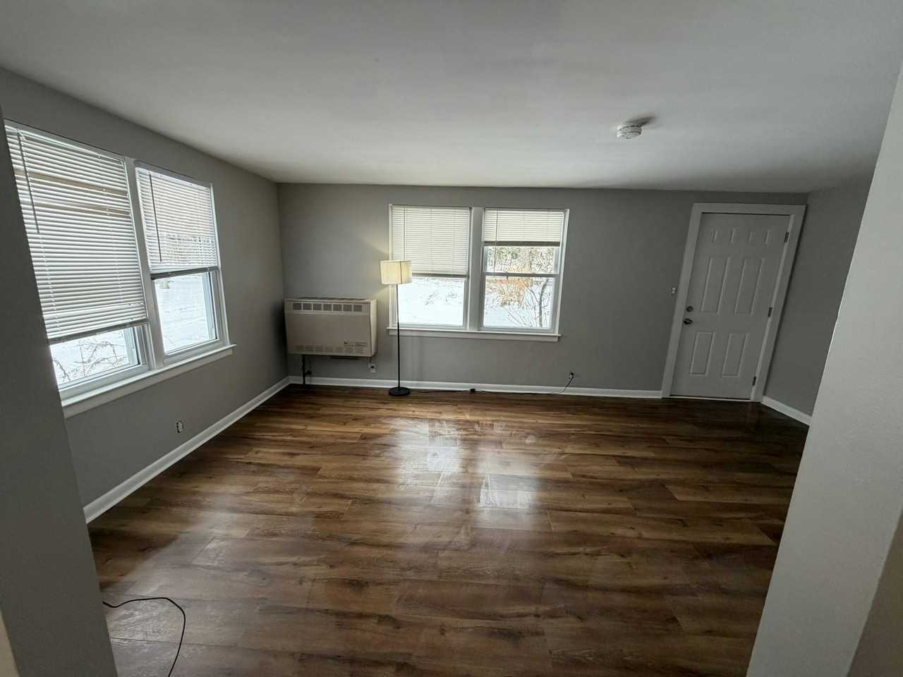 2396 S Long Lake Rd, Unit Lower - Photo 6 of 10