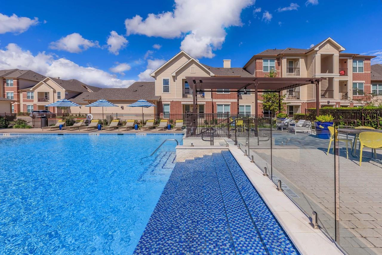 Ravella at Sienna - Photo 3 of 50