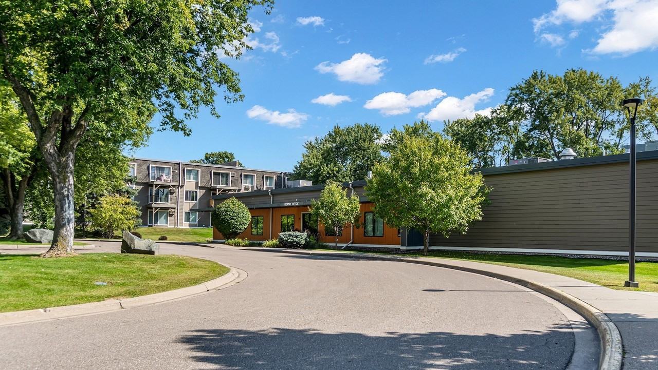 Terra Pointe Apartments - Photo 5 of 39