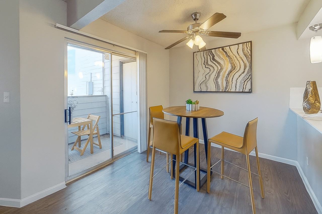 The Mark at 2600 - Photo 7 of 19