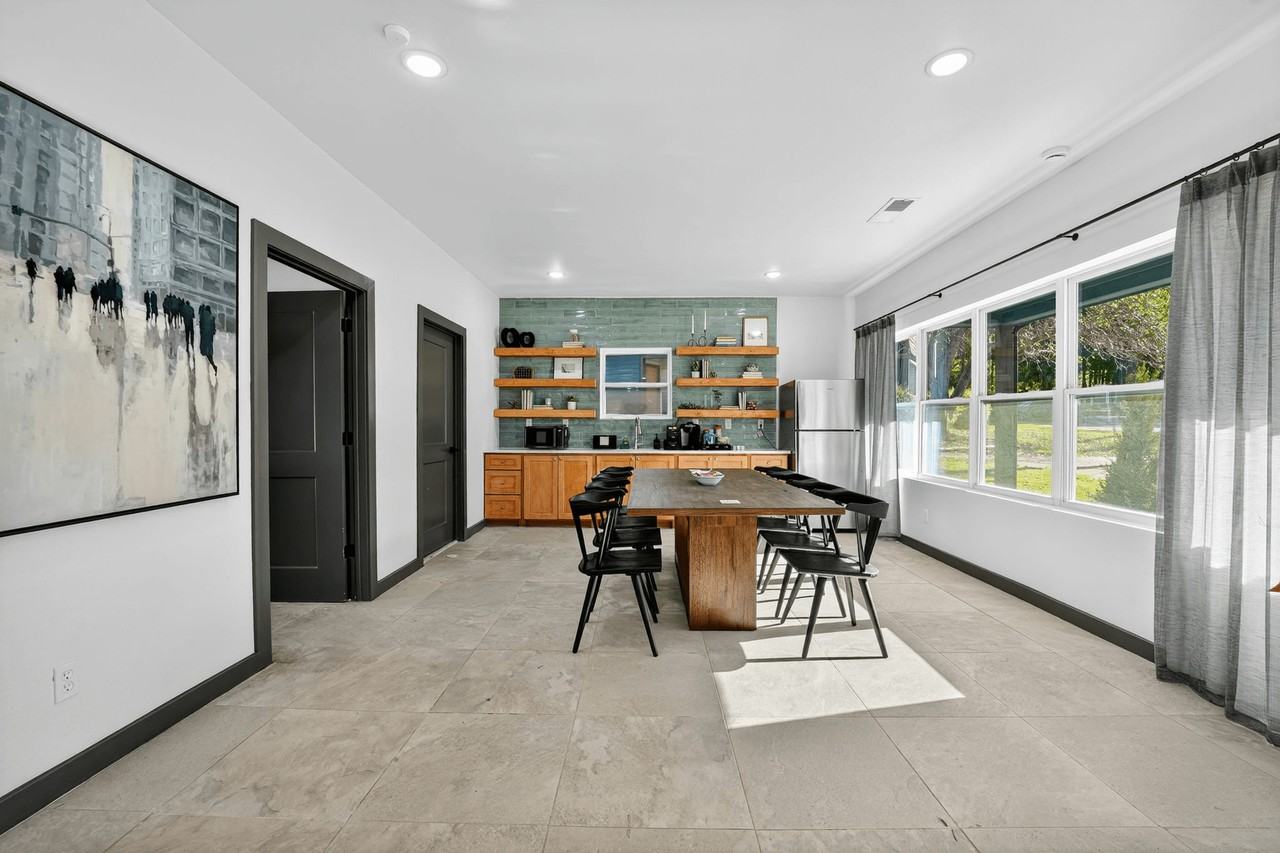 The Tatum Apartments - Photo 5 of 16