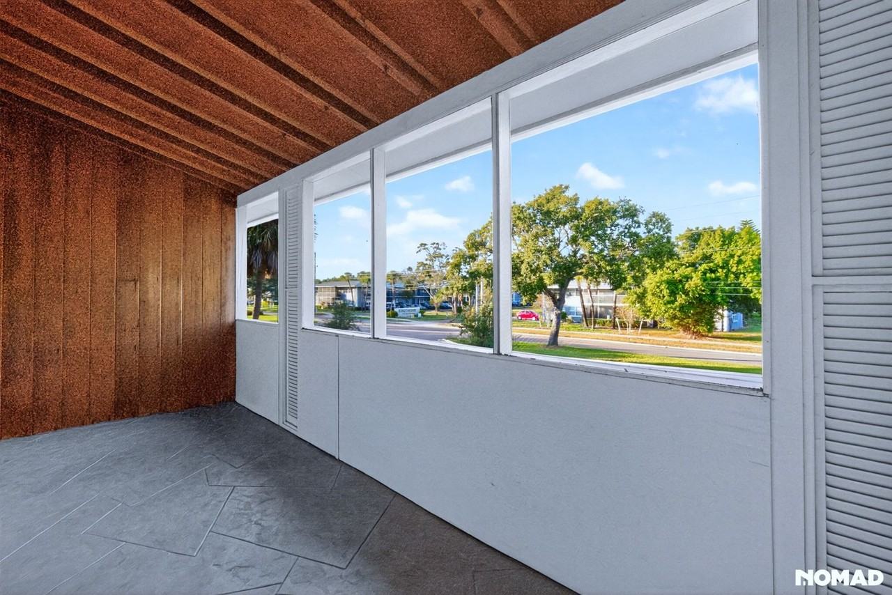 3150 Pinellas Point Dr S - Photo 6 of 32