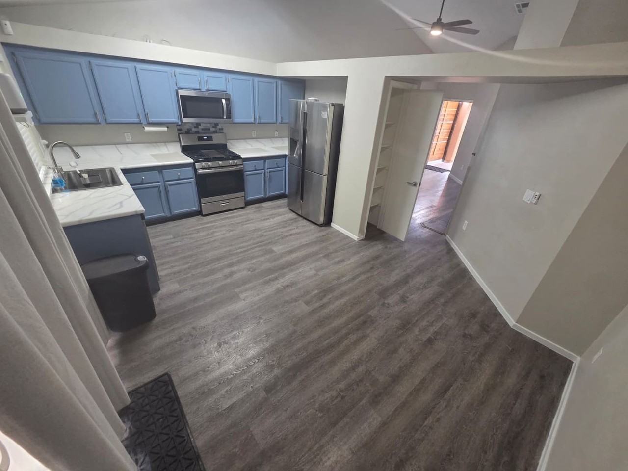 4160 Overbrook Drive - Photo 4 of 15