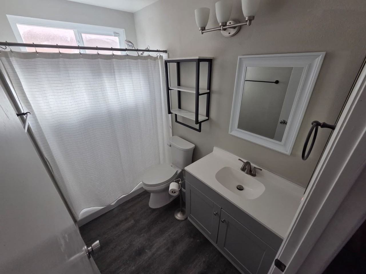 4160 Overbrook Drive - Photo 7 of 15